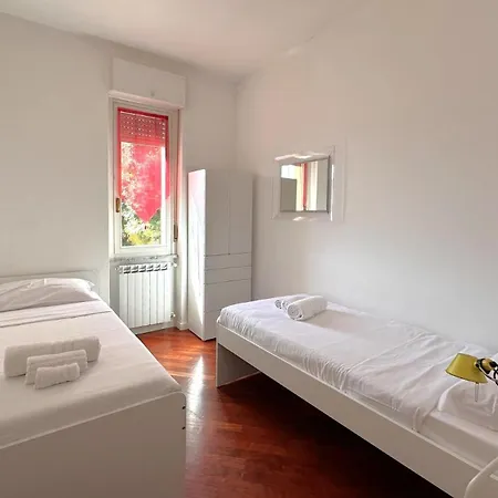 Carate 16 With Balcony & Lake View Apartment Carate Urio