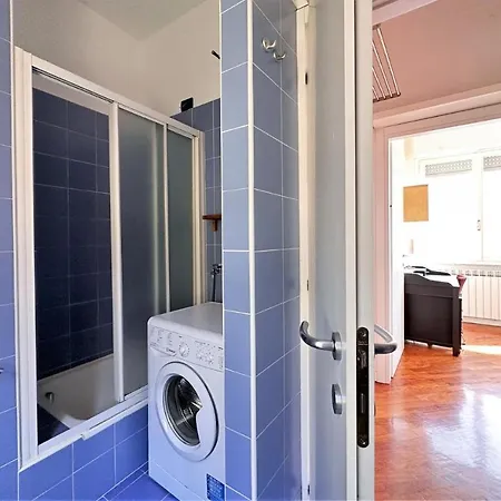 Carate 16 With Balcony & Lake View * Carate Urio