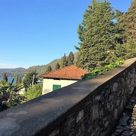 Carate 16 With Balcony & Lake View Carate Urio